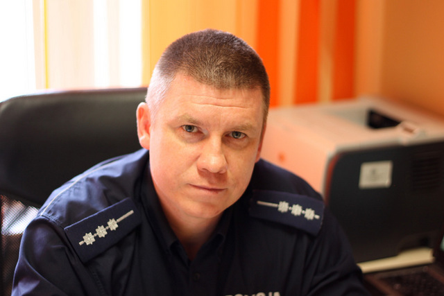 Asp. Ireneusz Szałajko, oficer prasowy Komendy Powiatowej Policji w Strzelinie, informuje, że w tej sprawie zatrzymano 58-letniego mężczyznę, który przyznał się do zarzucanych mu czynów