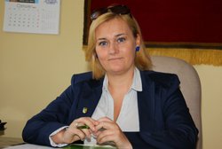 Burmistrz Strzelina Dorota Pawnuk informuje, że samorząd rozważa budowę lokalnej oczyszczalni ścieków w Karszowie. Pomoc finansową deklaruje Agencja Nieruchomości Rolnych we Wrocławiu