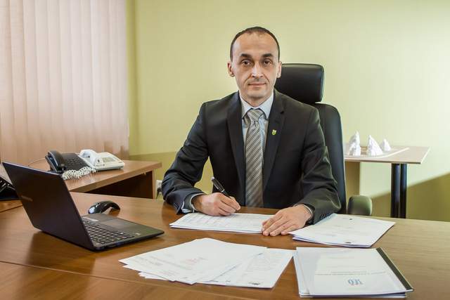 - To nowy dyrektor zdecyduje, które osoby zatrzymać, jakie dać im wynagrodzenie... - mówi wójt Jarosław Taranek